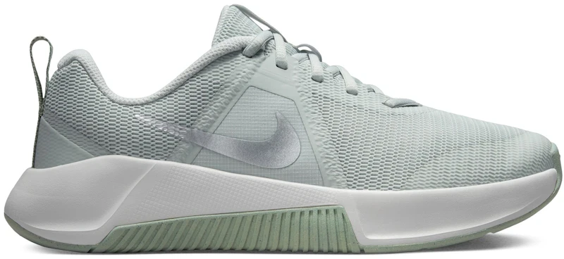 Nike MC Trainer 3 Light Silver Summit White Jade Horizon Metallic Platinum (Women's)